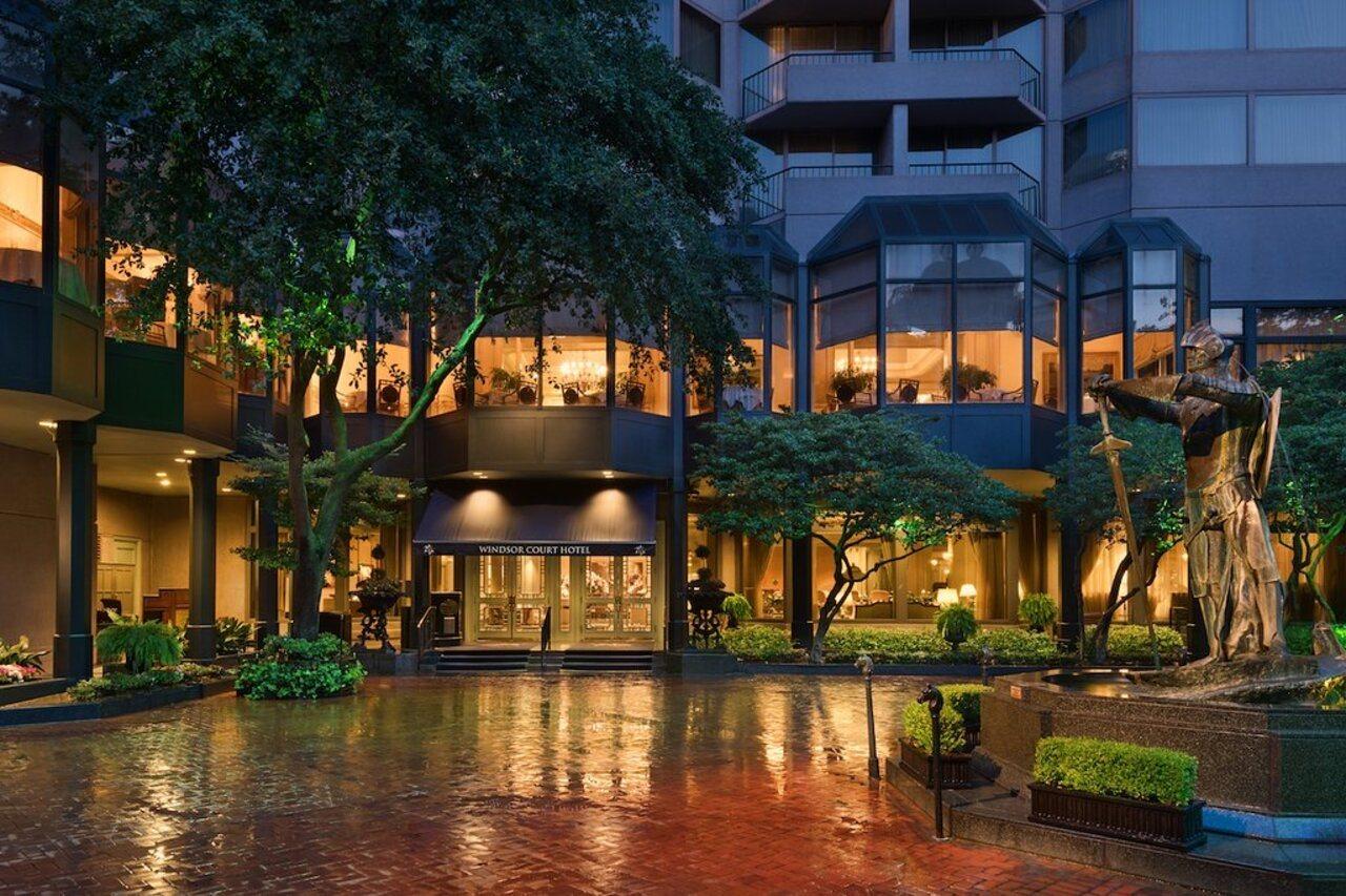 The Windsor Court Hotel New Orleans Exterior photo