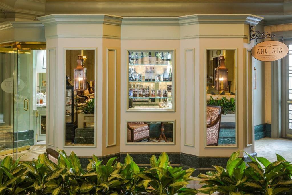 The Windsor Court Hotel New Orleans Exterior photo